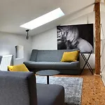 Stara Winiarnia Apartmán *