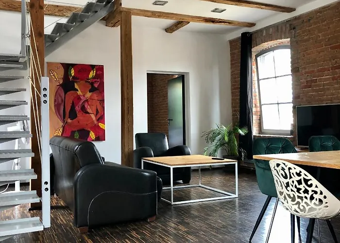 Stara Winiarnia Apartment Walcz