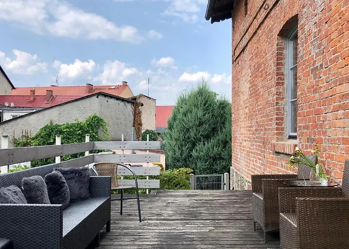 Stara Winiarnia Apartment Walcz