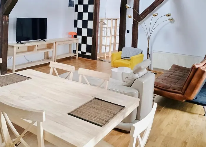 Stara Winiarnia Apartment